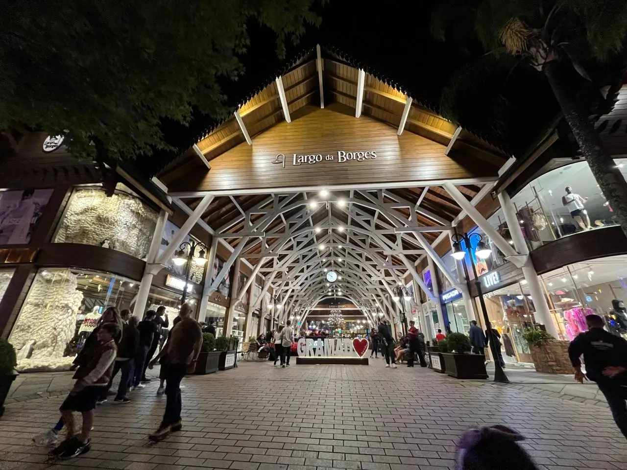 Segurança em Gramado: Por que a cidade é referência e o que você precisa saber